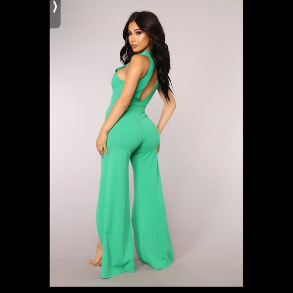 Fashion Nova Wide Leg Green Jumpsuit NWT - Picture 5 of 6